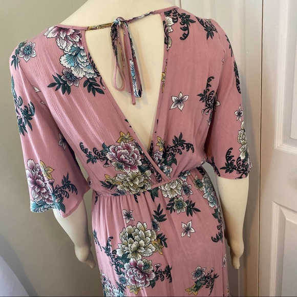 Band of Gypsies // Floral Romper & Train - Picture 12 of 13